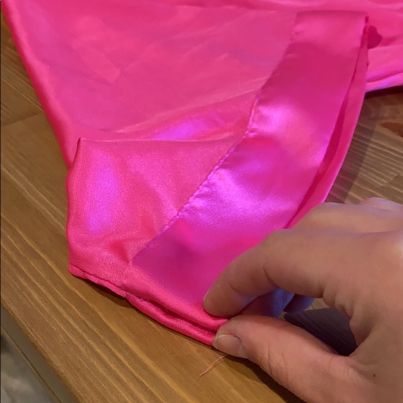 Classic Victoria’s Secret lounge robe - Picture 5 of 5